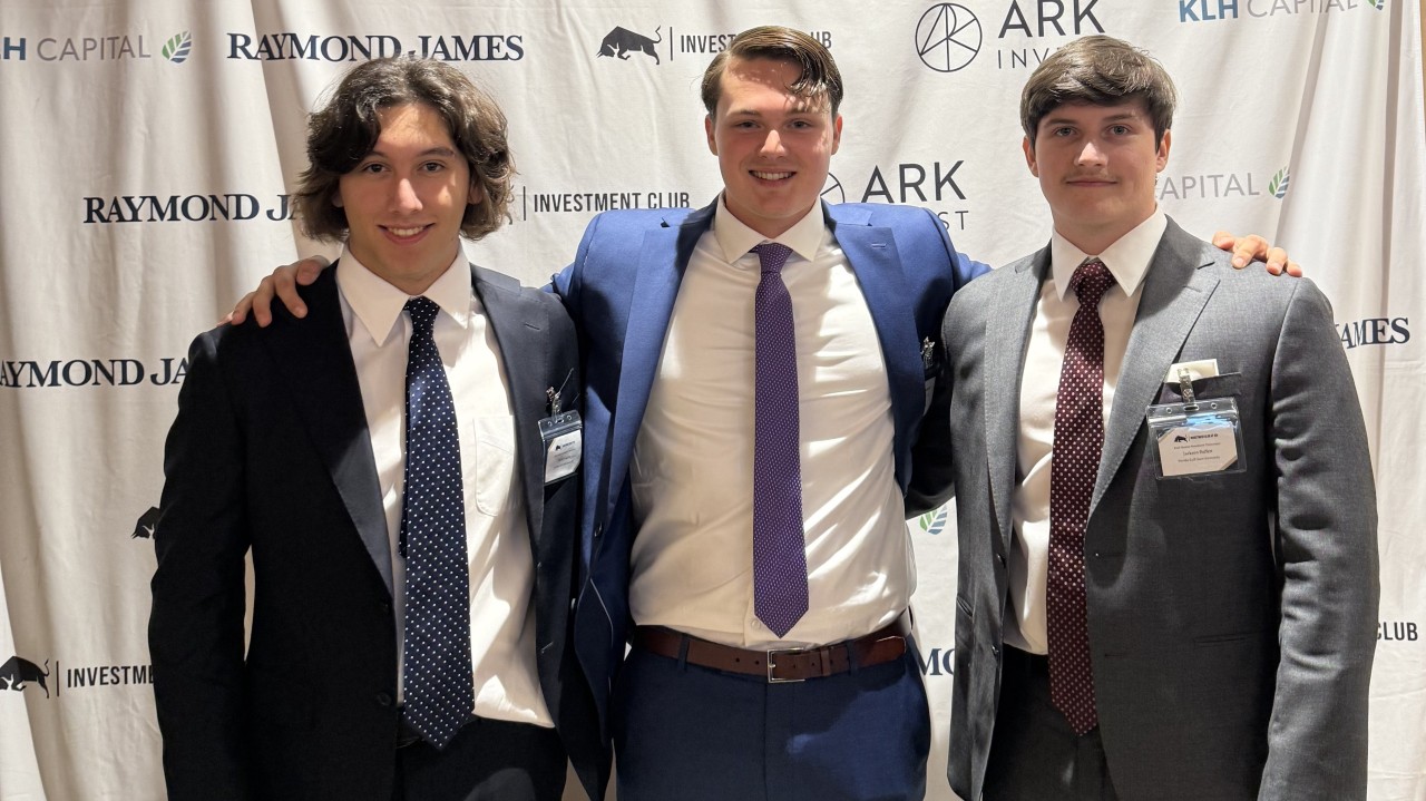 FGCU students participate in Student Investment Tournament in Tampa