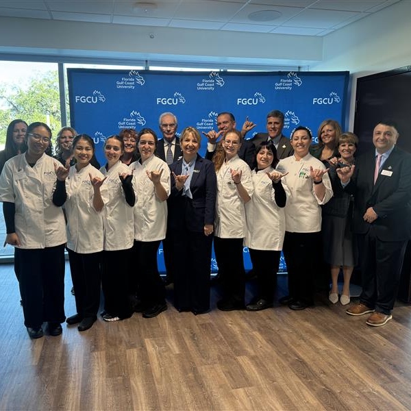 students with FGCU leadership on a special trip to the Florida state capitol