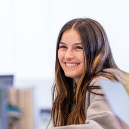 Photo of FGCU student