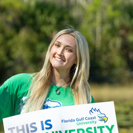 Photo of FGCU student