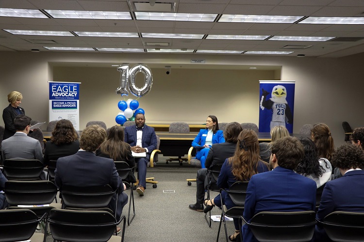 Advocacy Panelist, Tony Lee (Board of Governors) and Camila Mychalczuk (FAU) speak to FGCU Day Participants 