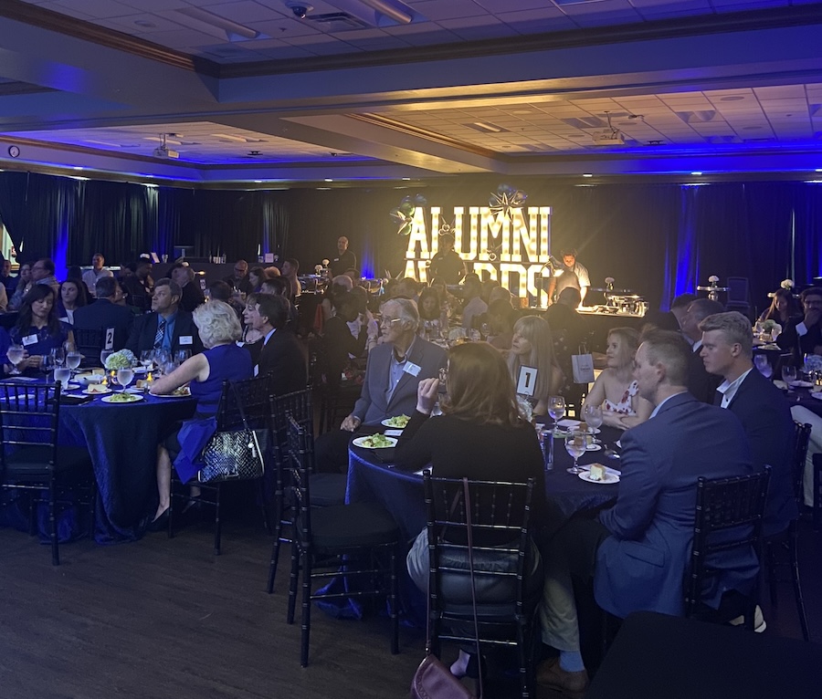 Alumni Outreach Council brings faculty and staff together for a strong alumni network 