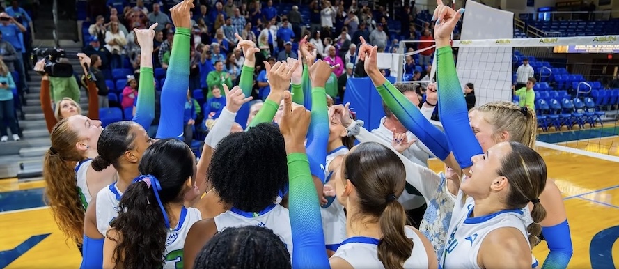 FGCU’s volleyball team receives national academic award 