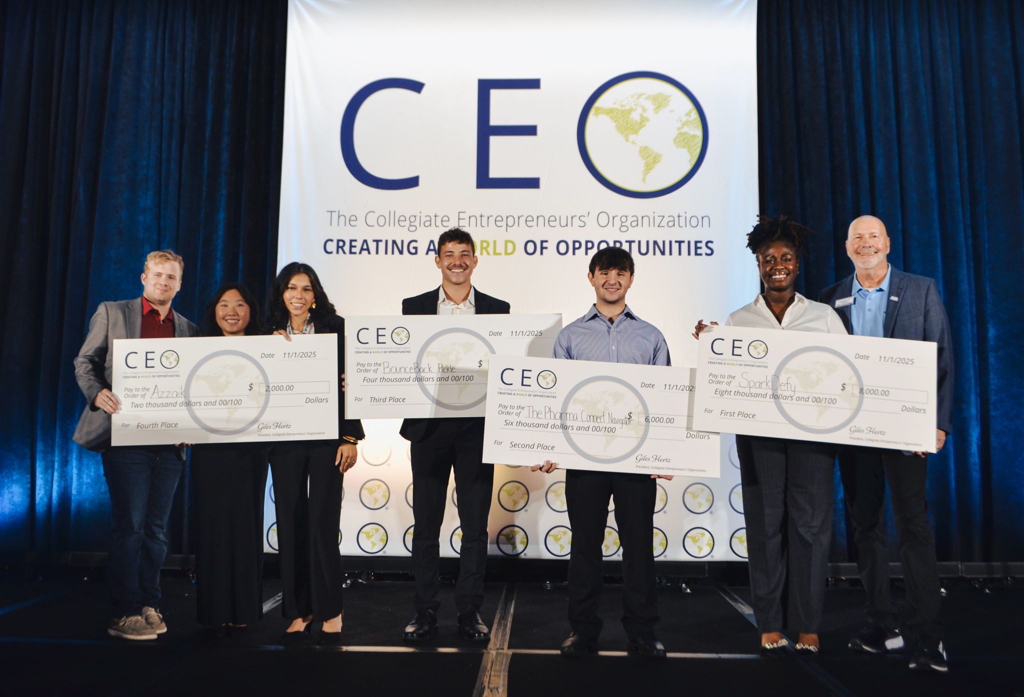 CEO Club at FGCU 2025 CEO Global Conference Group Picture