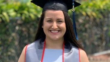 karla_moreno_perez_grad_photo