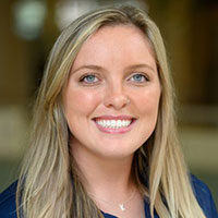 Katelyn Gil headshot